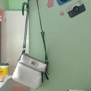 Woman's 👛 purse